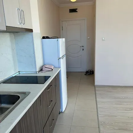 Persani 3 Sanny شقة