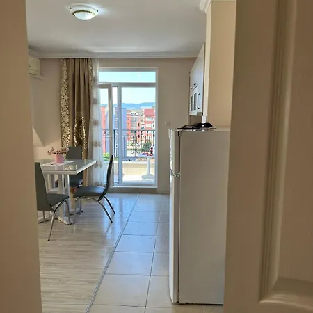 Persani 3 Sanny Sluneční pobřeží